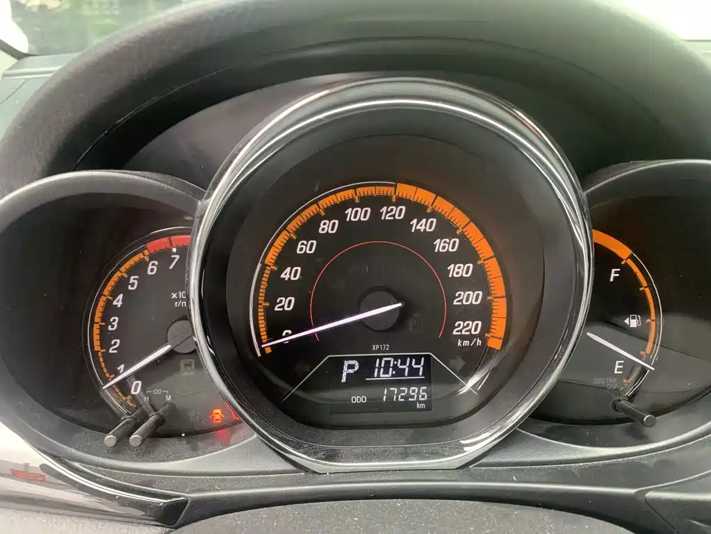 Toyota Yaris L — миниатюра 9