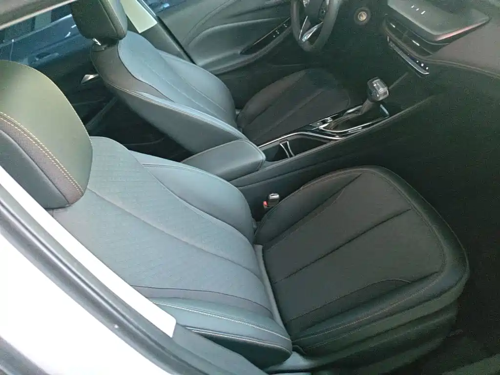 Buick Verano — миниатюра 25