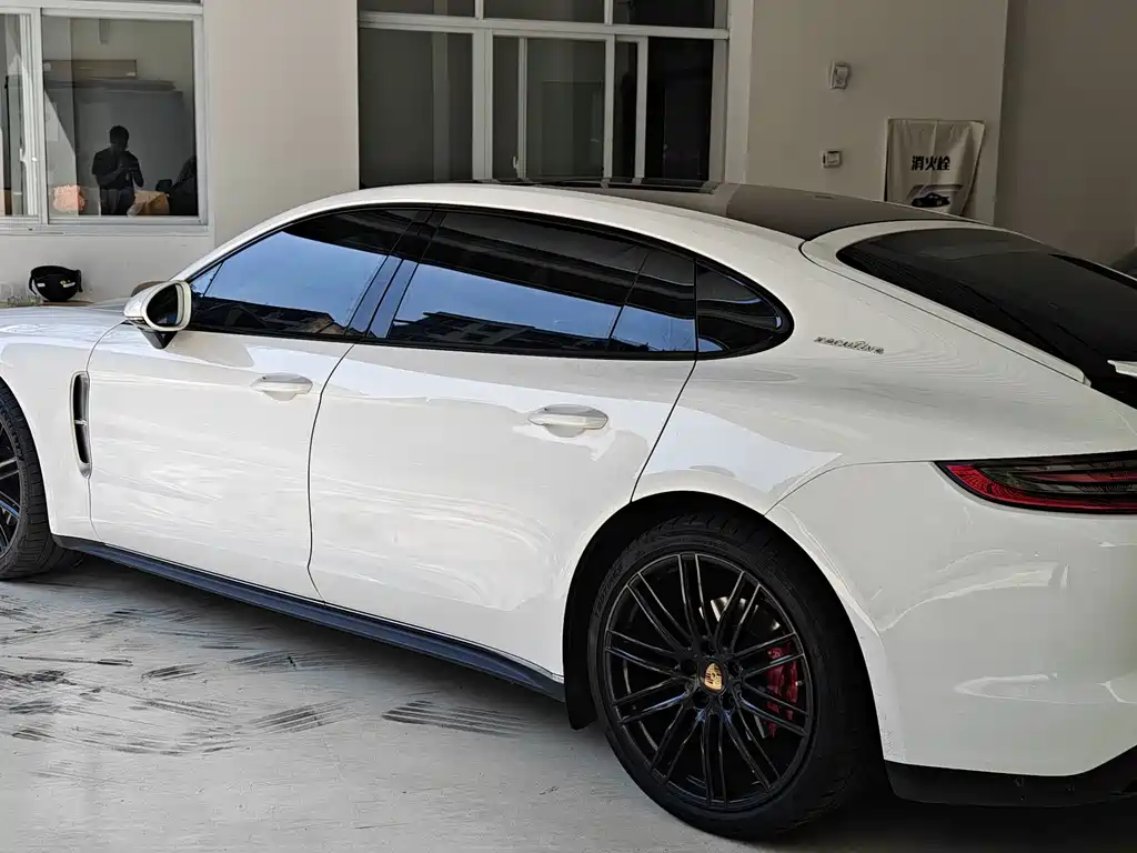 Porsche Panamera — миниатюра 5