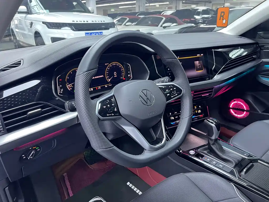 Volkswagen Passat 2024 330TSI Elite