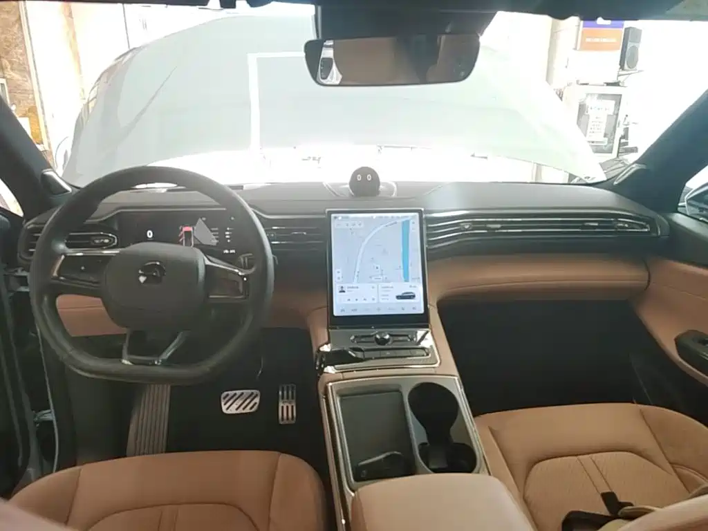NIO ES6 — миниатюра 10