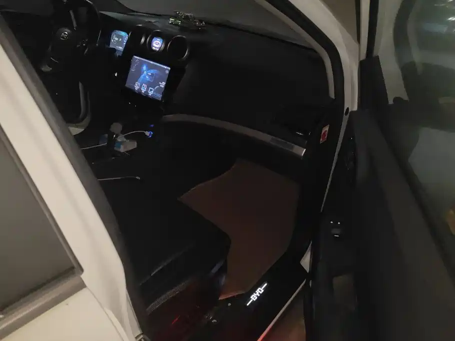 BYD S7 — миниатюра 8
