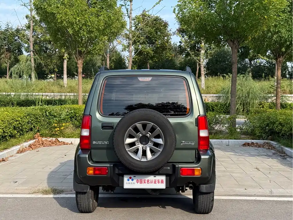 Suzuki Jimny — миниатюра 17