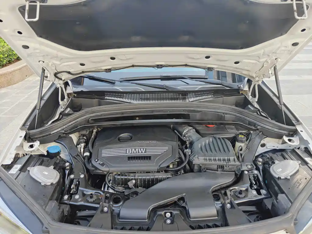 BMW X1 — миниатюра 10