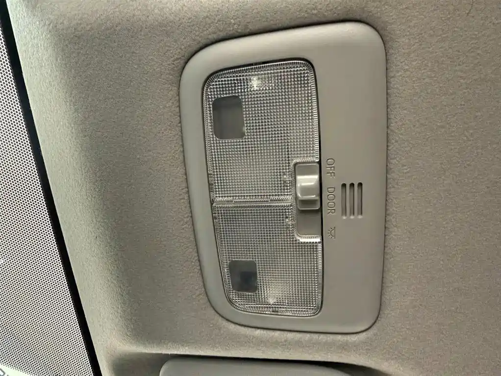 TOYOTA YARIS L ZHIXUAN