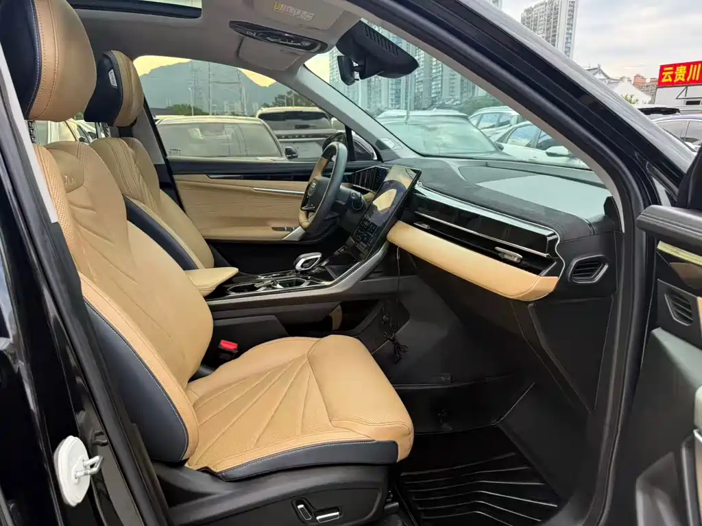 Geely Boyue L — миниатюра 11