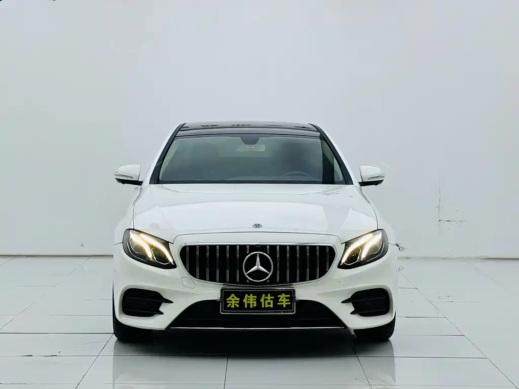 Mercedes-Benz E-Class — миниатюра 2