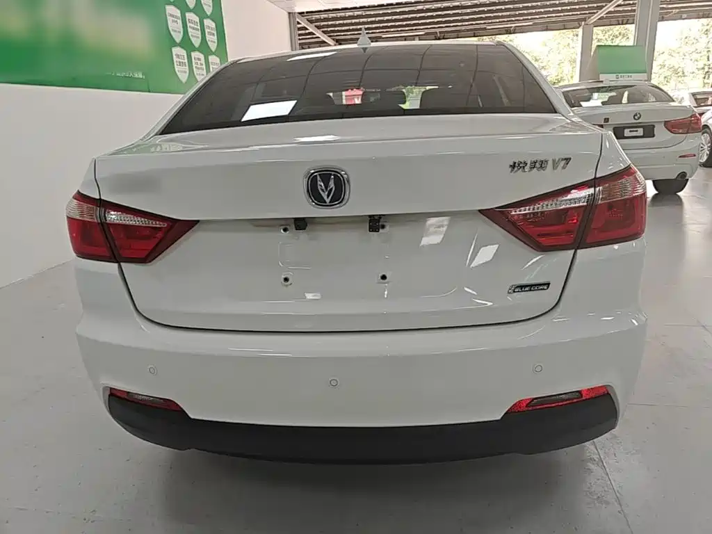 Changan V7 — миниатюра 6