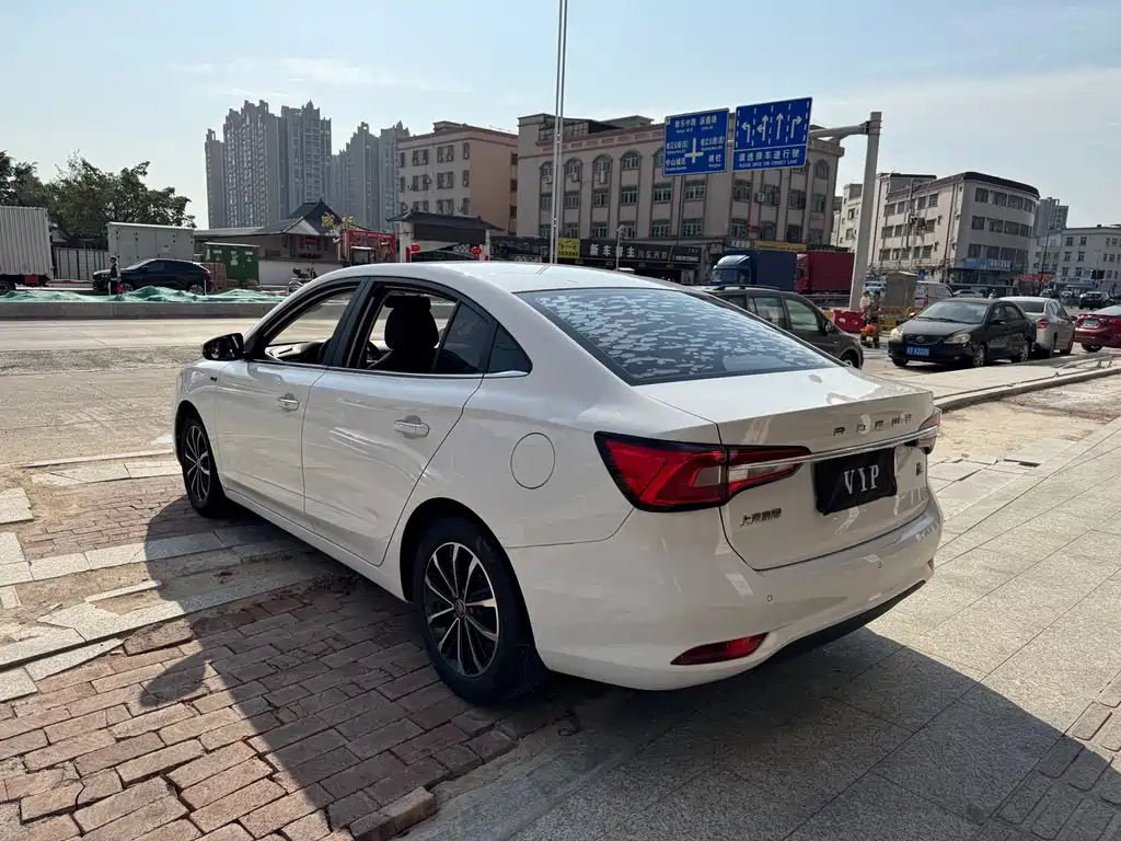 ROEWE I5