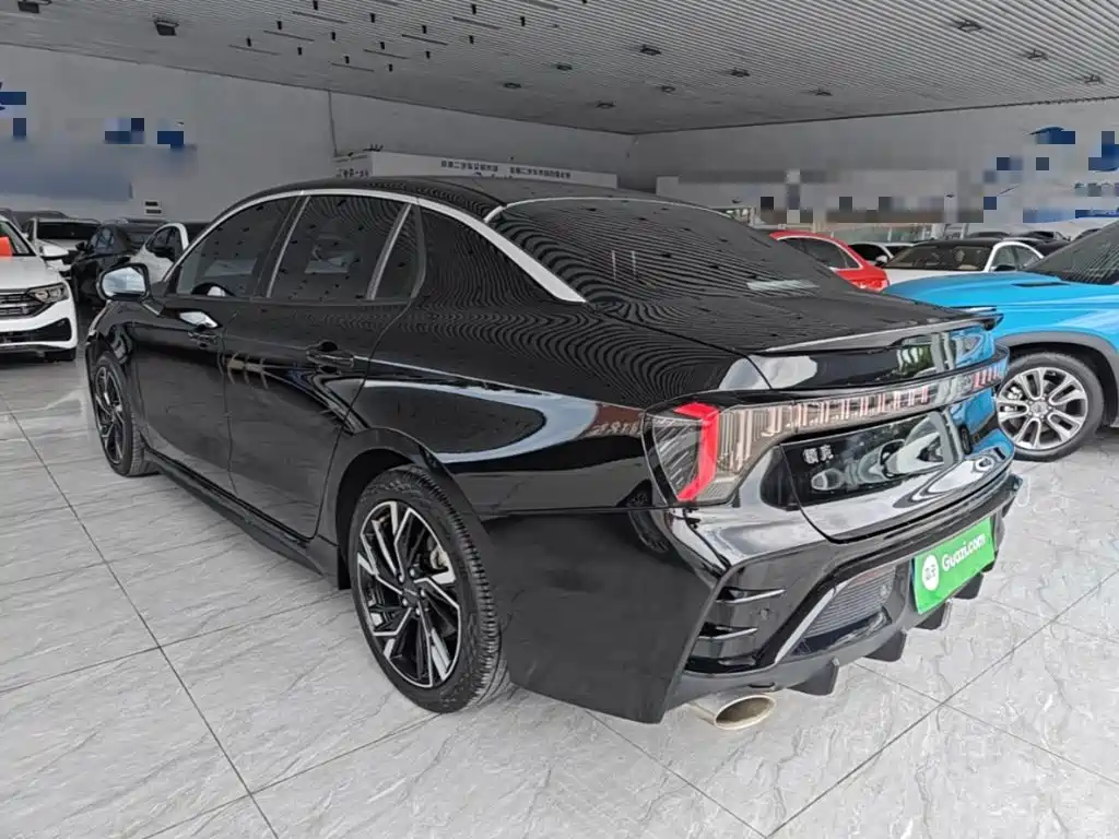 Lynk & Co 03 — миниатюра 5