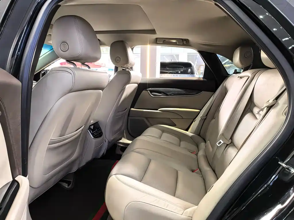 Cadillac XTS — миниатюра 9