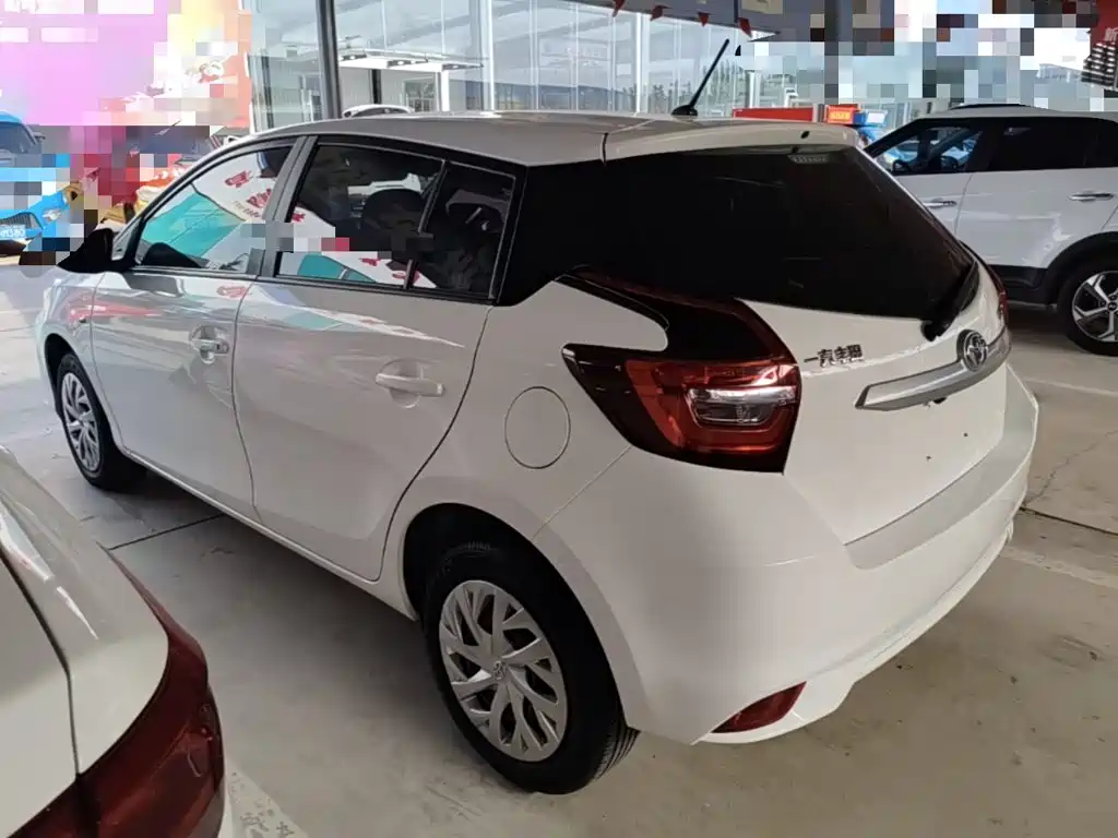 Toyota Vios FS — миниатюра 5