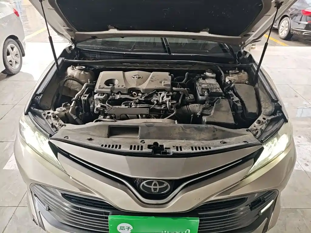Toyota Camry — миниатюра 20