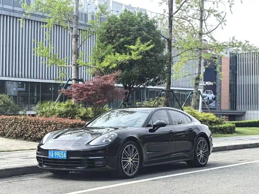 Porsche Panamera 2020