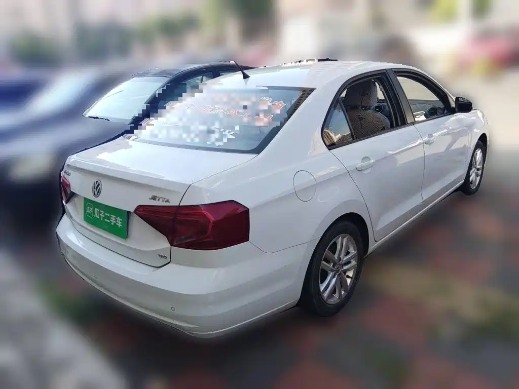 Volkswagen Jetta — миниатюра 5