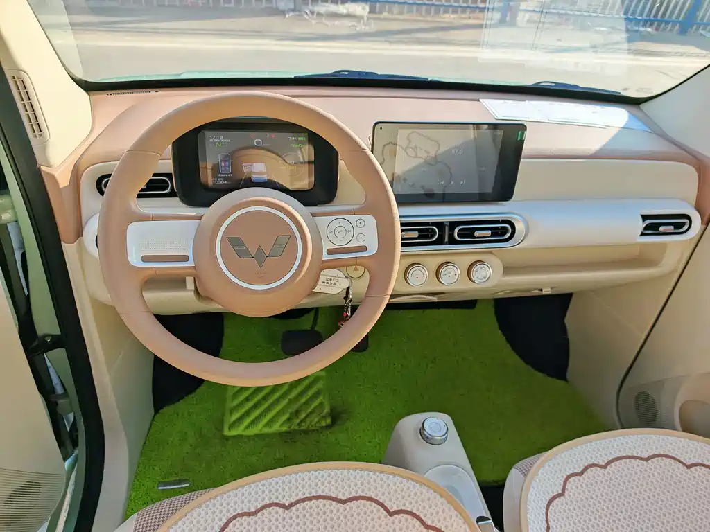 Wuling MINIEV — миниатюра 5