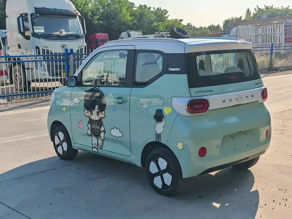 Wuling MINIEV — миниатюра 7