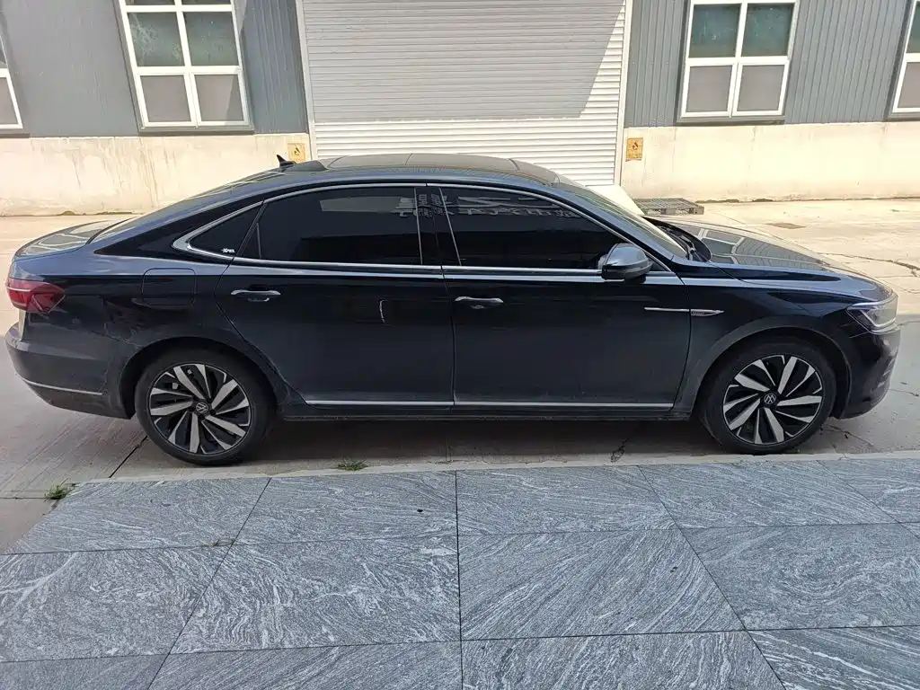 Volkswagen Passat — миниатюра 7
