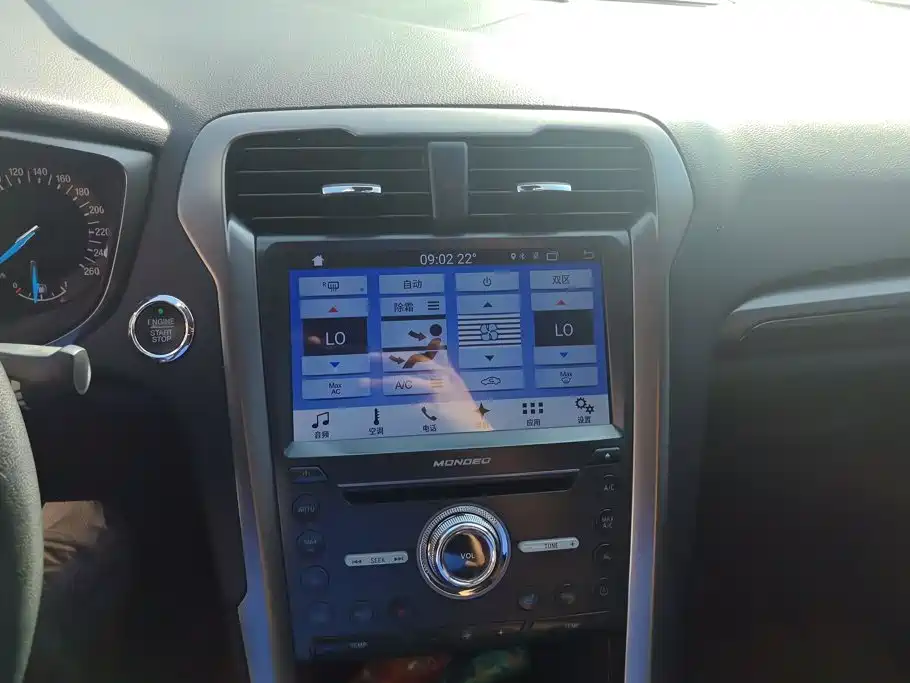 Ford Mondeo — миниатюра 13