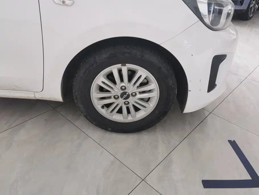 Kia Huanchi — миниатюра 6