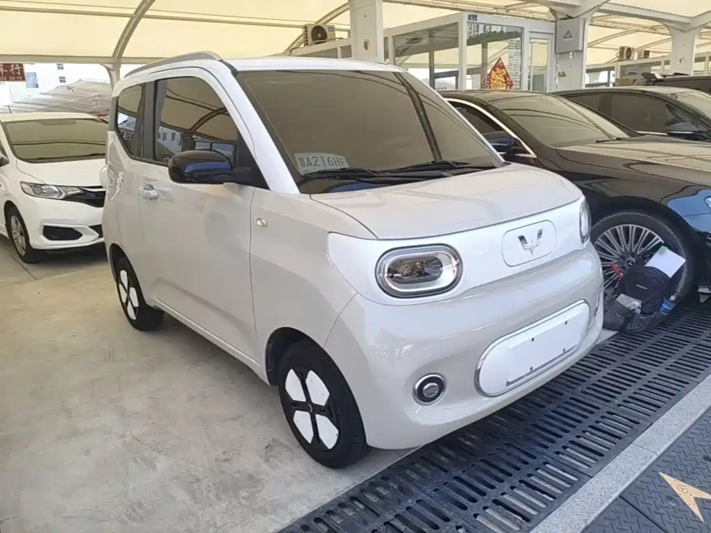 Wuling MINIEV — миниатюра 4