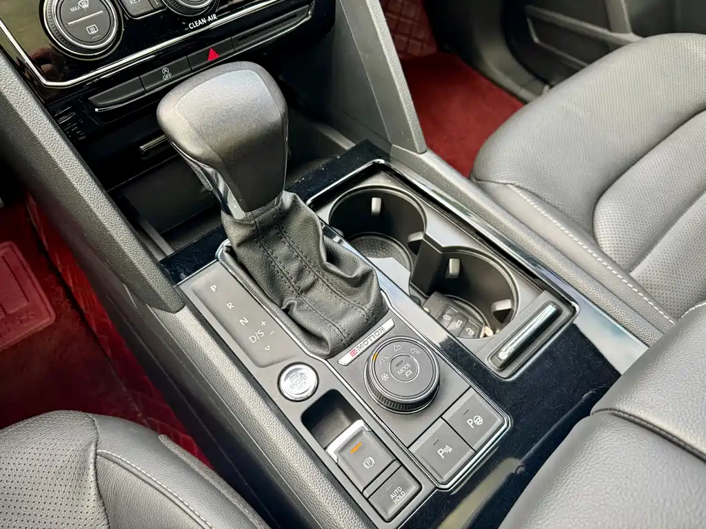 Volkswagen Teramont — миниатюра 10