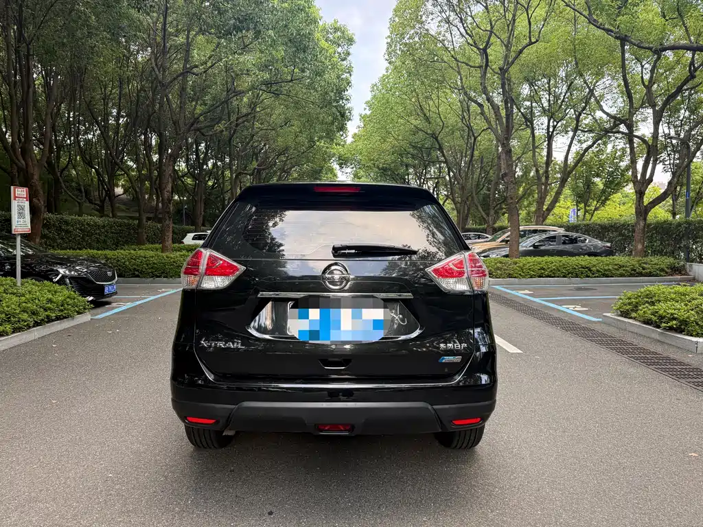 Nissan X-Trail — миниатюра 3