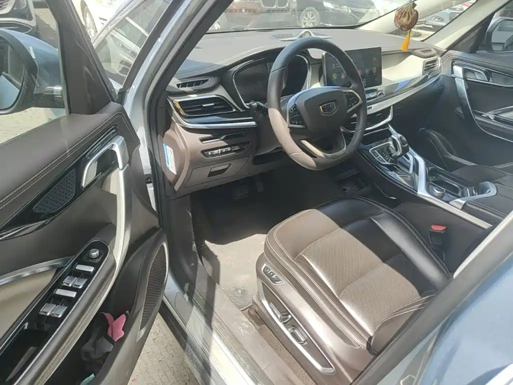 Geely Jia Ji — миниатюра 16