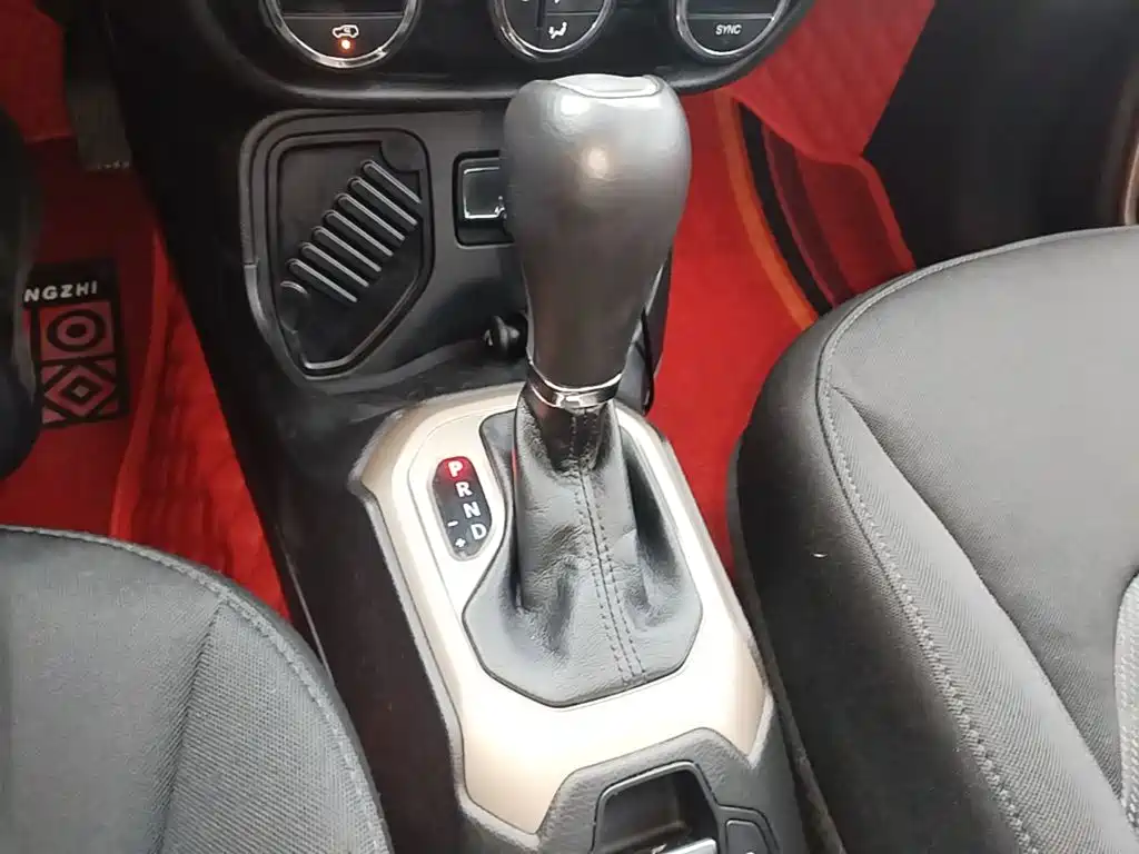 Jeep Renegade — миниатюра 14
