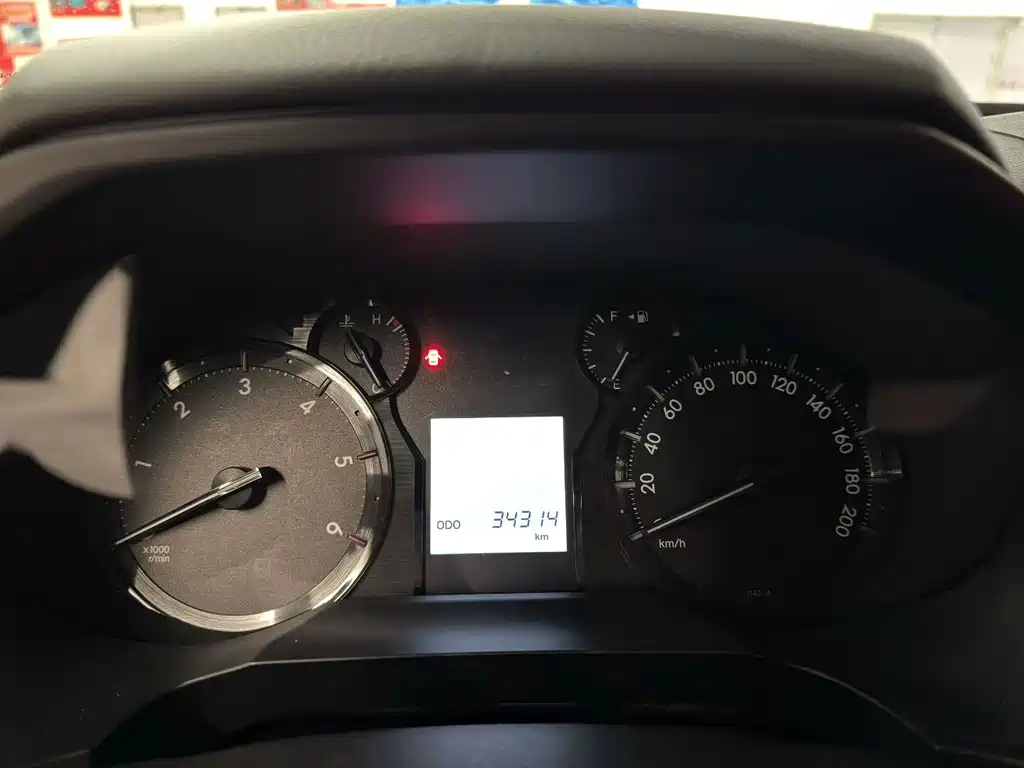 Toyota Prado (Import) — миниатюра 8