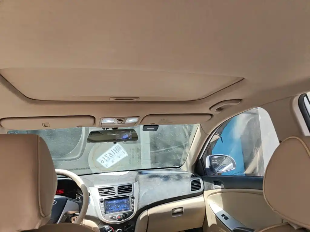 Hyundai Verna — миниатюра 18