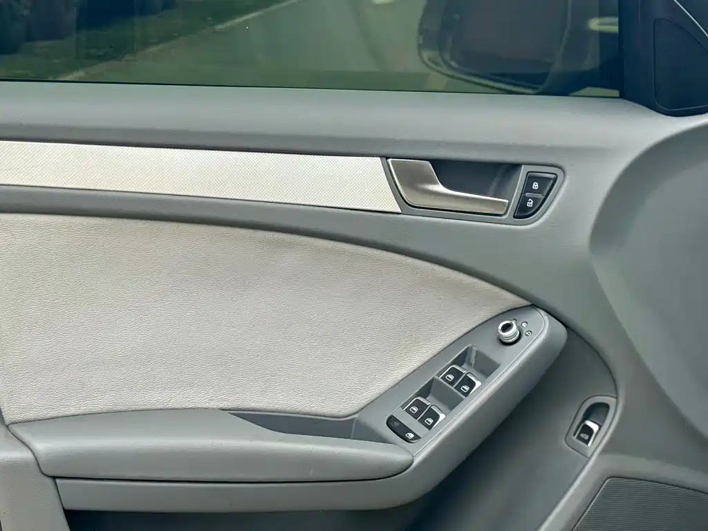 Audi A4L — миниатюра 9