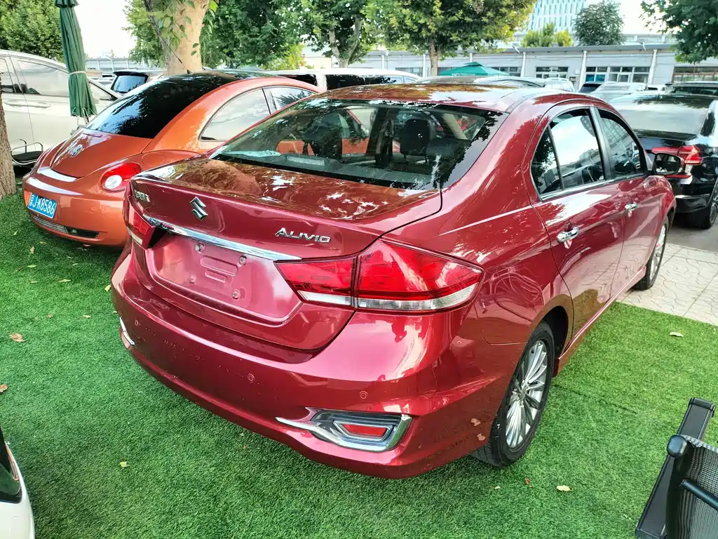 Suzuki Alivio — миниатюра 14