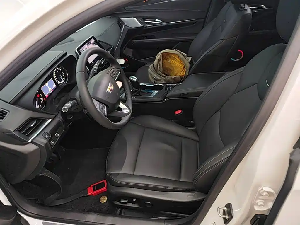 Cadillac CT4 — миниатюра 15