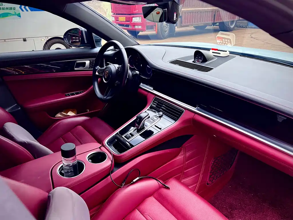 Porsche Panamera — миниатюра 10