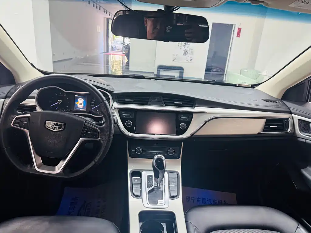 Geely Emgrand GL — миниатюра 12