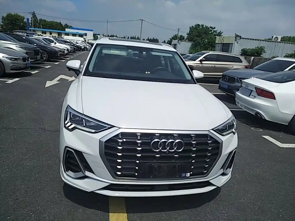 Audi Q3 — миниатюра 3