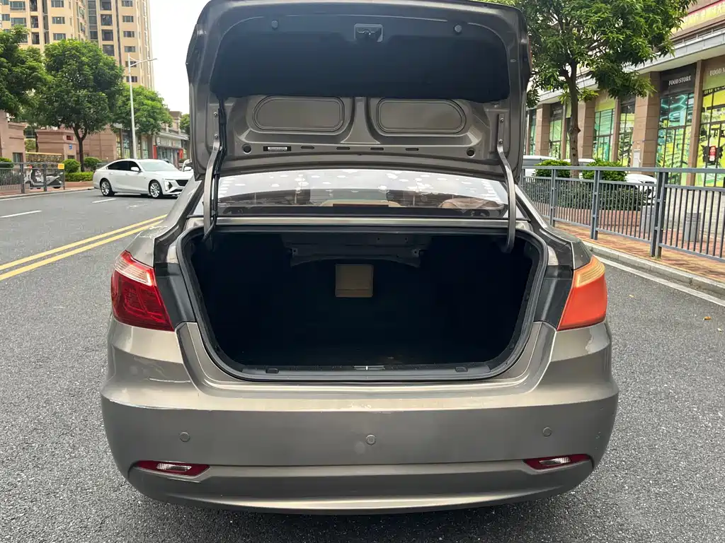 Changan Eado — миниатюра 7