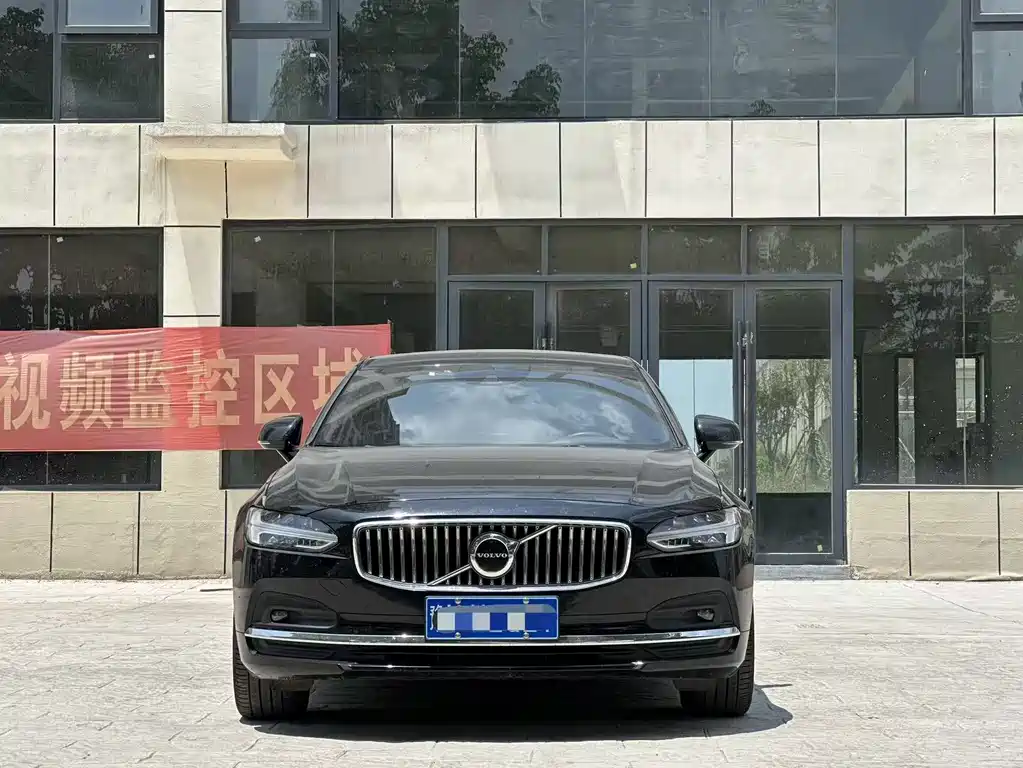 Volvo S90 2021 B5 Luxury