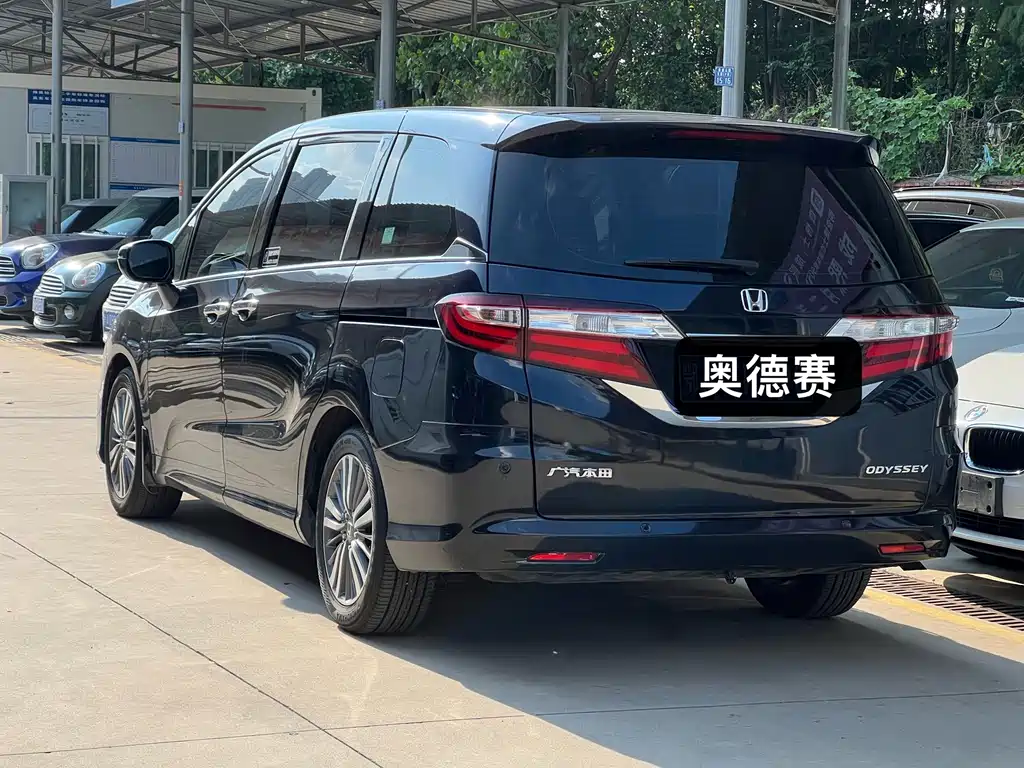 Honda Odyssey — миниатюра 8
