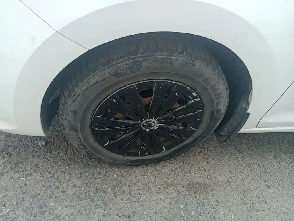 Volkswagen Santana — миниатюра 23