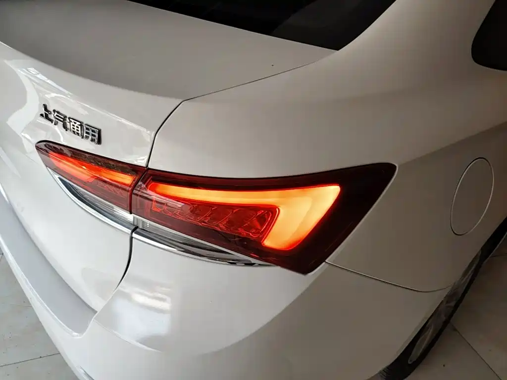 Buick Excelle — миниатюра 8