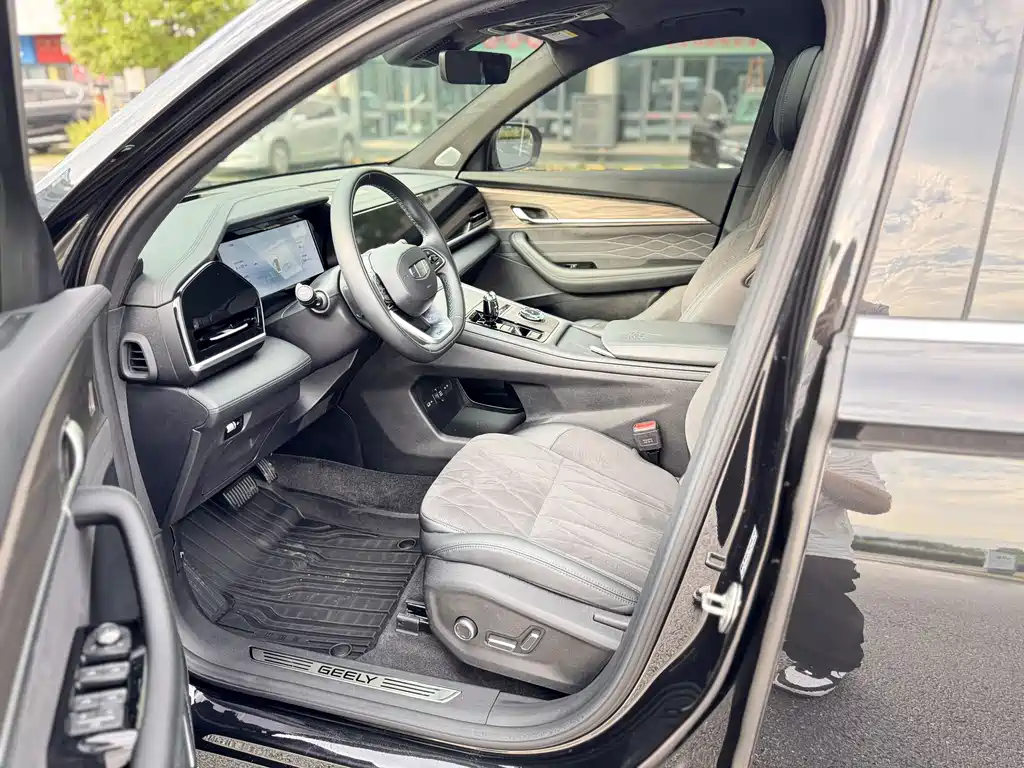 Geely Monjaro L 2025 2.0TD AT