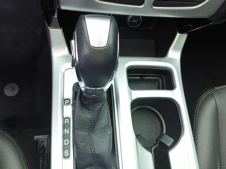 Ford Kuga — миниатюра 16