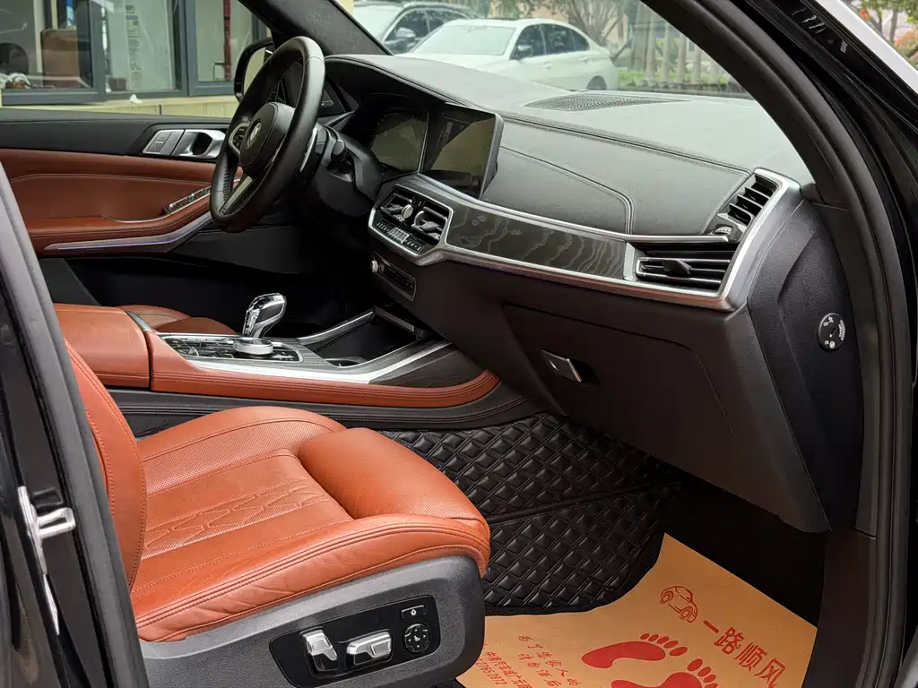 BMW X7 2020 xDrive40i Premium M Sport