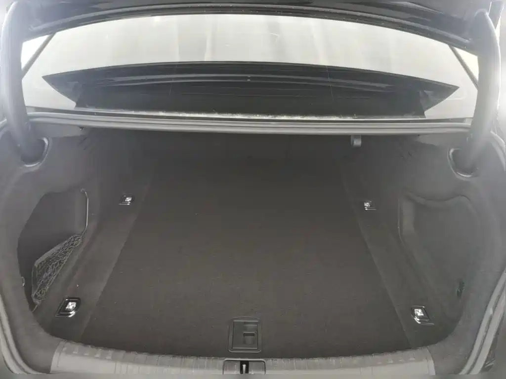 Audi A6L — миниатюра 24