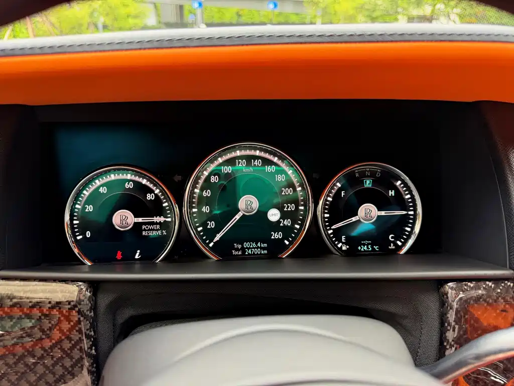 Rolls-Royce Cullinan — миниатюра 12