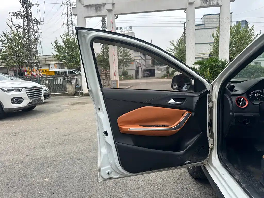 Chery Tiggo 3x — миниатюра 7