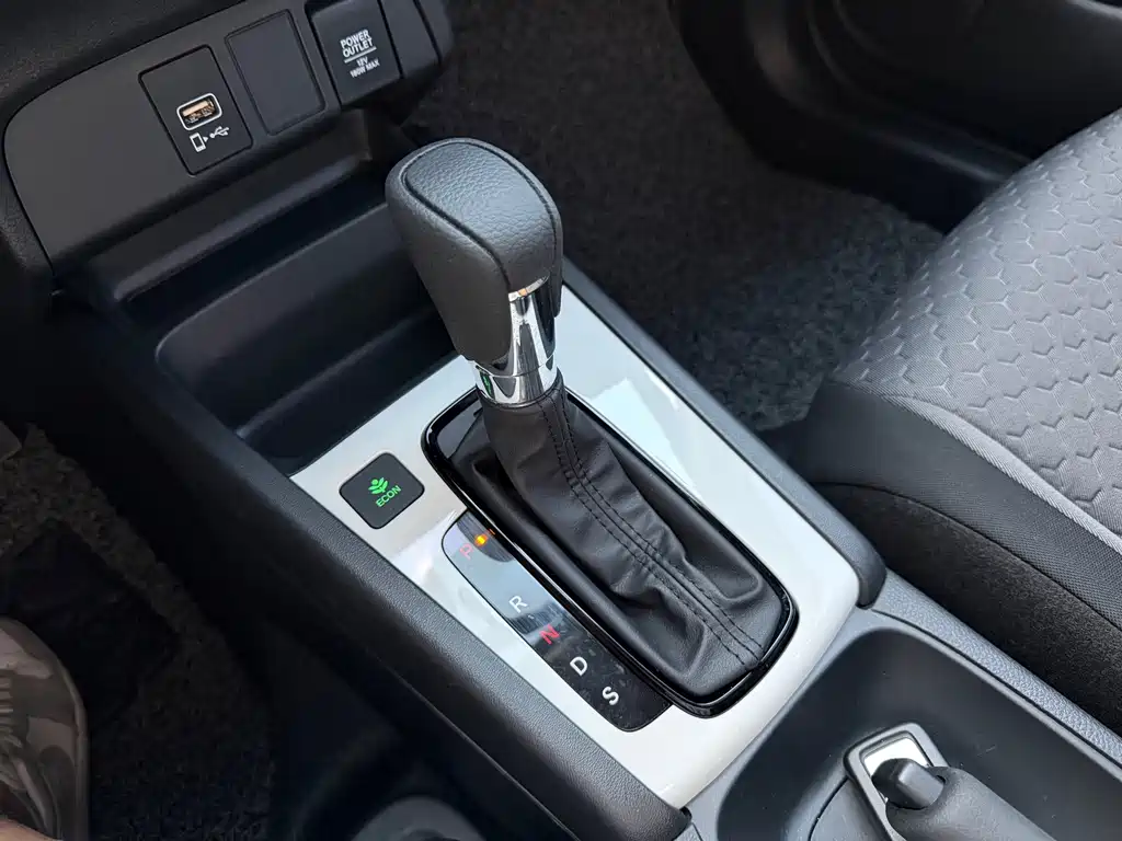 Honda Fit — миниатюра 11