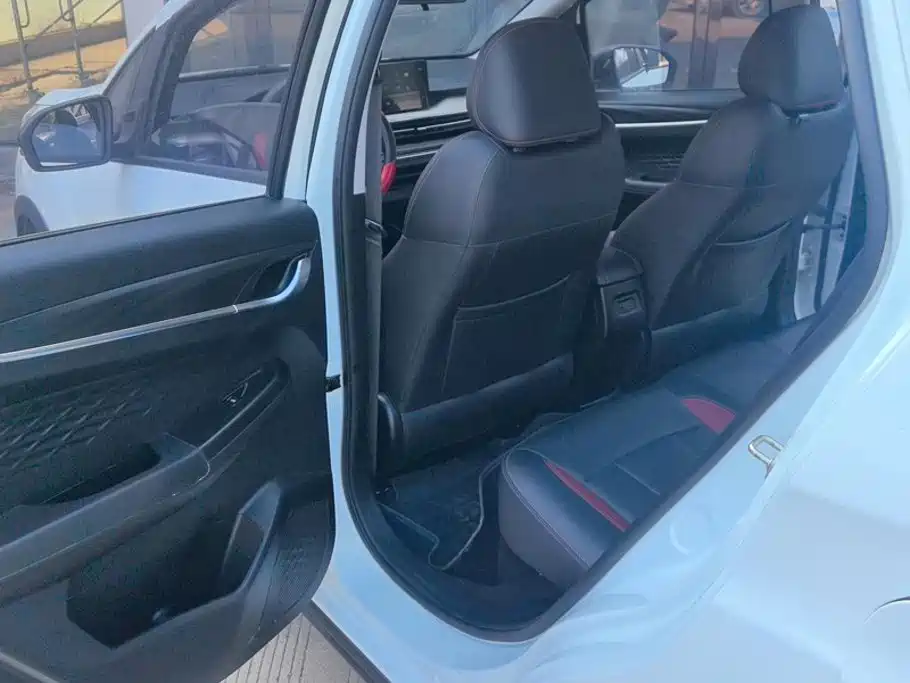 Geely Vision X3 — миниатюра 11